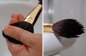 How-to-clean-makeup-brushes-thoroughly-1
